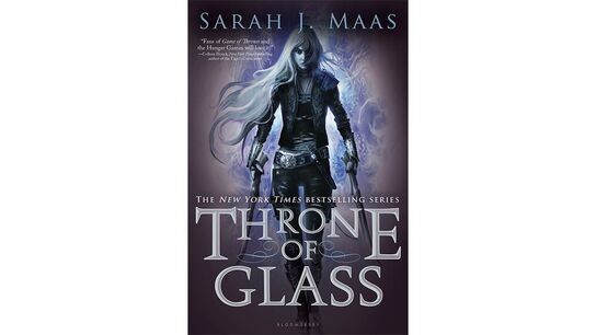The front cover of Sarah J Maas' Throne of Glass